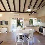 One-bedroom In Casa vacanze *